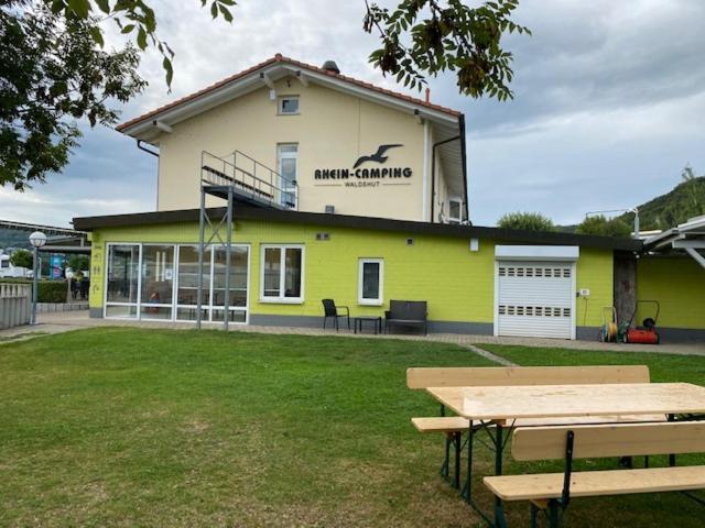 Rhein-Camping Waldshut מראה חיצוני תמונה
